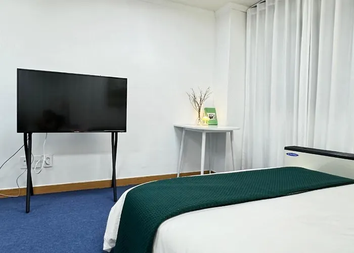 청담 잠실 롯데타워 Modern In Cheongdam, Gangnam River View * Seoul